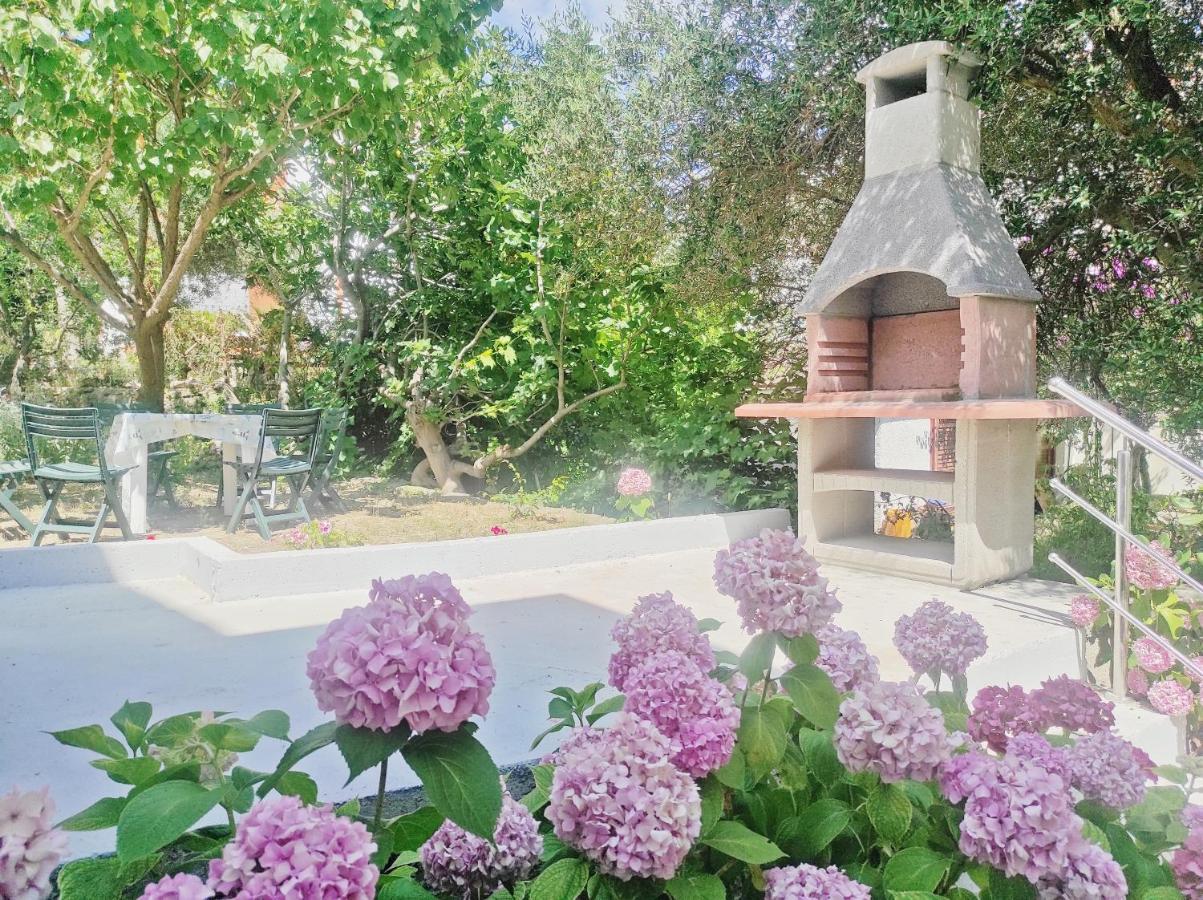 Apartmani Vrtodusic Banjol Exterior photo